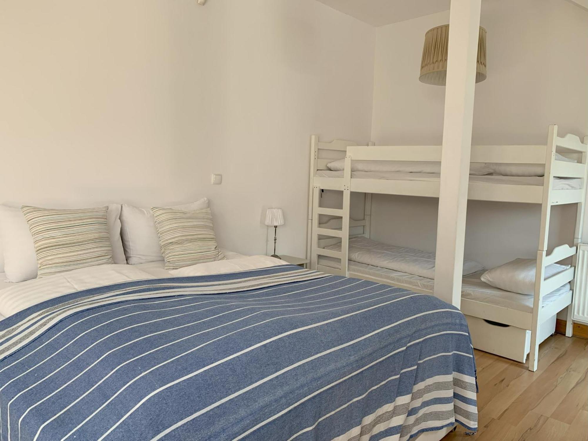 Barcelona Rooms Микошево Экстерьер фото